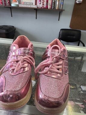 Pink Women's Sparkle Platform Sneakers - skate shoes